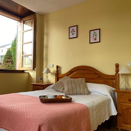 Ahio San Martin, Apartamentos Rurales Casa De La Villa San Martin de Oscos Bagian luar foto
