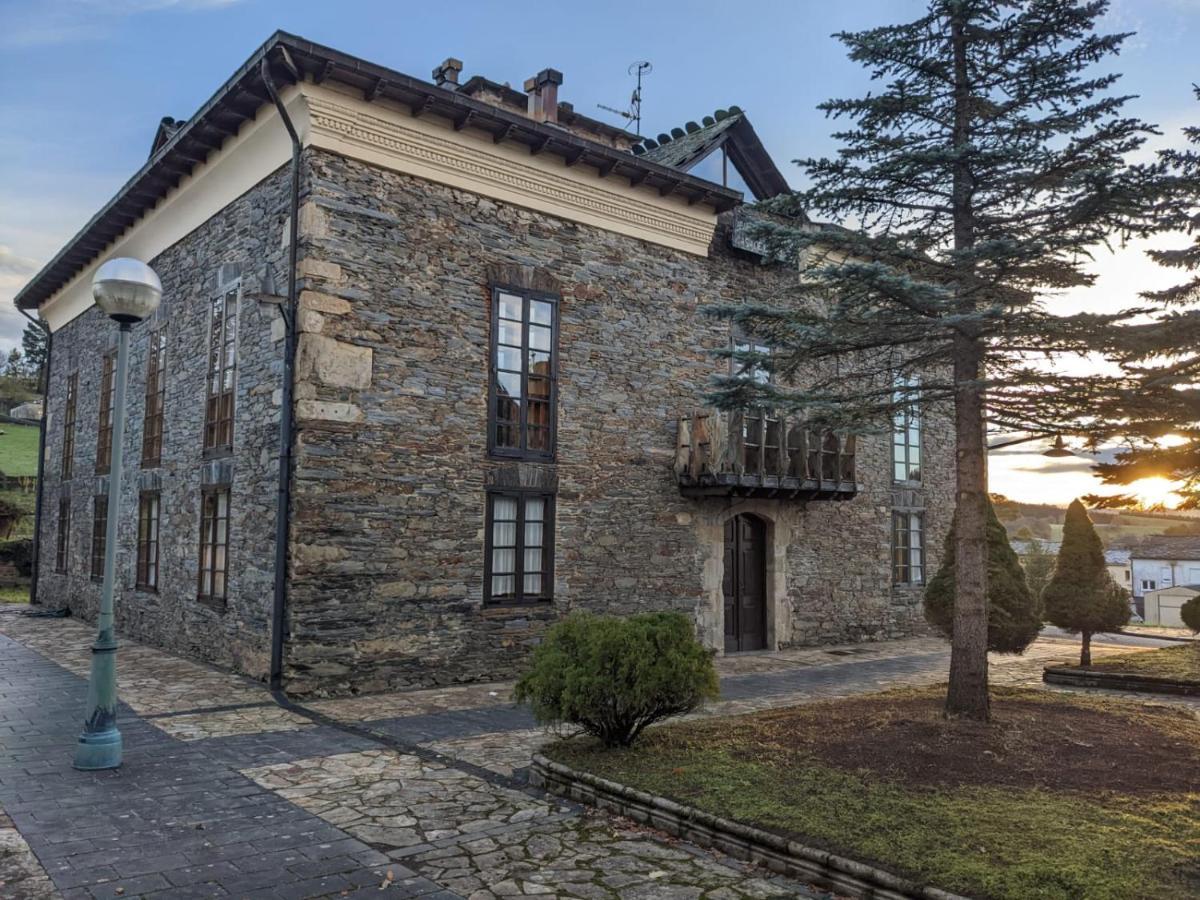 Ahio San Martin, Apartamentos Rurales Casa De La Villa San Martin de Oscos Bagian luar foto