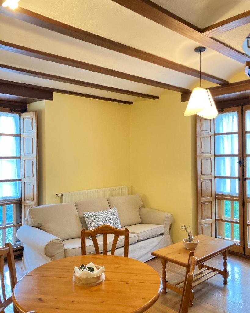 Ahio San Martin, Apartamentos Rurales Casa De La Villa San Martin de Oscos Bagian luar foto